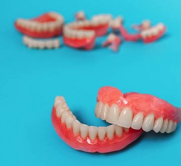 Dentures: Their Procedure, Types, Benefits & Aftercare Tips